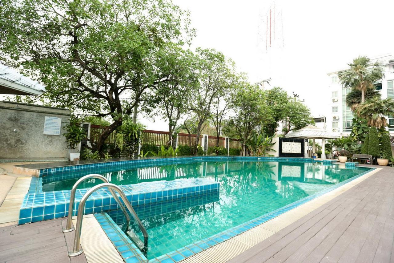 Apartamento Bellevue Boutique Bangkok Exterior foto
